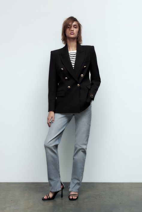 View All Basics Woman | ZARA United States - Page 3 Zara Blazer Outfit, Double Blazer, Blazer Outfit, Zara Blazer, Fashion Wishlist, Blazer Black, Long Sleeve Blazers, Breasted Blazer, Blazer Outfits