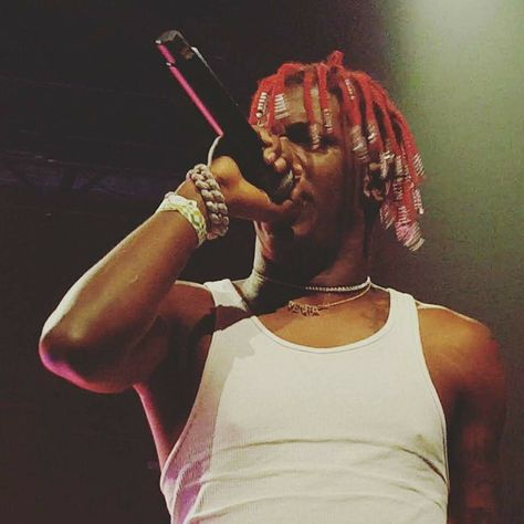 LIL YACHTY #LilYachty #Artist #MusicPhotography #Travel #Explore #AlwaysWishTheBest #DoingKindThings #YouJustDidAMitzvah #CantWaitTillNextTime #Thankyou #PositiveVibes Lil Yachty Photoshoot, Lil Yatchy Fit, Lil Yachty Concert, Lil Yachty Outfits 2022, Popular Rappers, Lil Yachty Meme, Lil Yachty, Trap Music, Music Photography