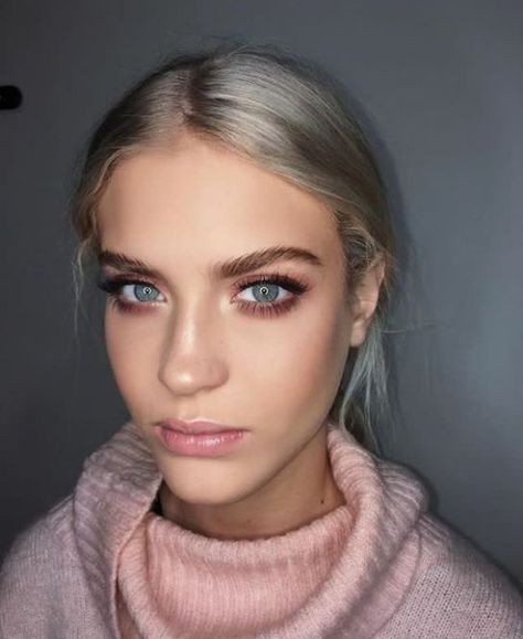 Winter Make-up, Winter Makeup Looks, Natural Makeup For Blondes, Make Up Designs, Gorgeous Wedding Makeup, Make Up Inspiration, Makeup For Blondes, Glossy Makeup, Beauty Make-up