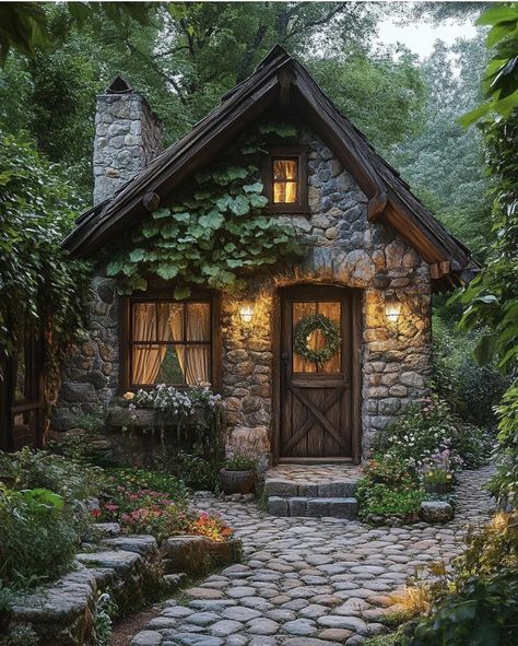 Small Stone Cottage, Small Stone House, Cottage Tiny House, Cute Cottages, Enchanted Cottage, Tiny House Village, Tiny House Exterior, Stone Cottages, Fairytale Cottage