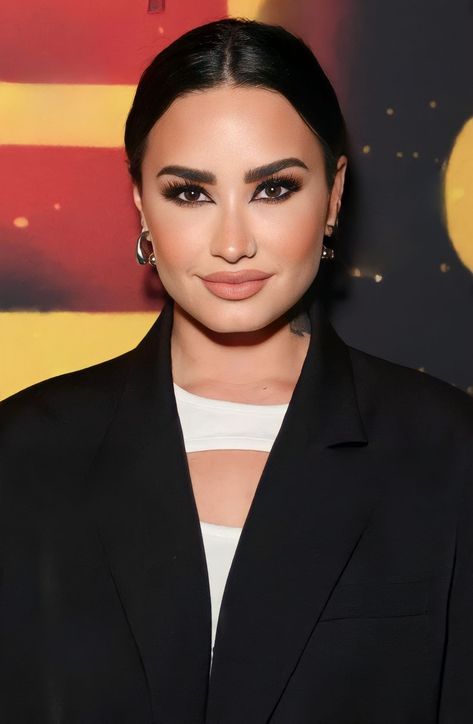 ❤️@ddlovato ❤️ #demilovato #demi #lovato #academia #myheroacademia #bokunoheroacademia #pandemia #pandemic #darkacademia #demicawhiteninglotion #myheroacademiaedit #darkacademiaaesthetic #lovatics
#spotify  #hair #makeup #love #beautiful #celebrity #videos #lovatics #selfie #singer #beautifulwoman #2023#music #musica #rock #rocknroll #rockgirl #rocking Demi Lovato Makeup, Demi Lovato Hair, Makeup 2023, Rock Makeup, American Songs, Barney & Friends, Rock Girl, Child Actresses, Dark Academia Aesthetic