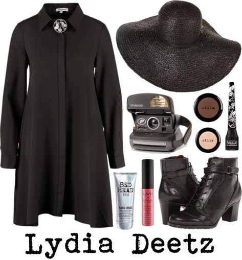 COSTUME: Lydia Deetz from "Beetlejuice" Lydia Deetz Costume Black, Lydia Deetz Costume Ideas, Lydia Beetlejuice Costume, Beetlejuice Costumes, Tim Burton Costumes, Beetlejuice Outfits, Theatre Bizarre, Lydia Deetz Costume, Homestuck Wallpaper