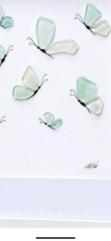 Beach Glass Mosaic Diy Ideas, Simple Sea Glass Art, Seaglass Butterfly, Sea Glass Crafts Diy, Sea Glass Crafts Ideas, Sea Glass Projects, Seaglass Art Ideas, Seaglass Crafts, Sea Glass Window Art