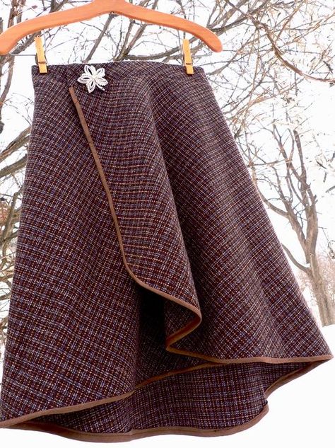 Wool Wrap Skirt, Skirt Pattern Free, Colette Patterns, Wool Tights, Skirt Images, Diy Skirt, Skirt Patterns Sewing, Wool Wrap, Winter Skirt