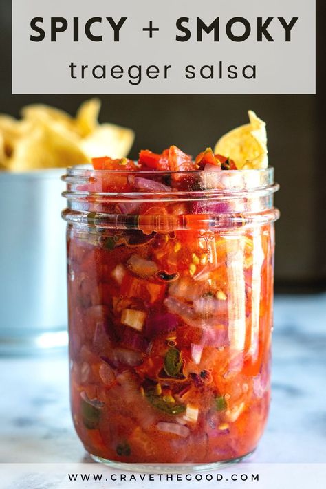 Smoked Tomato Salsa, Smoked Salsa Recipe Traeger, Smoked Peppers In Smoker, Smoked Salsa Traeger, Salsa Easy Recipe, Smoked Salsa Recipe, Pulled Pork Dip, Smoked Peppers, Pork Dip