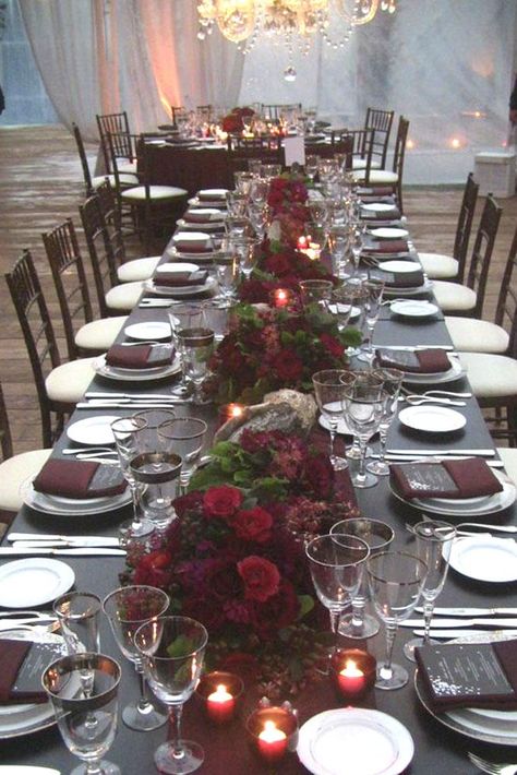 Burgundy Silver Wedding, Wedding Table Cloths, Burgundy And Grey Wedding, Burgundy Wedding Centerpieces, Burgundy Wedding Theme, Wedding Candles Table, Winter Wedding Table, White Wedding Decorations, Maroon Wedding