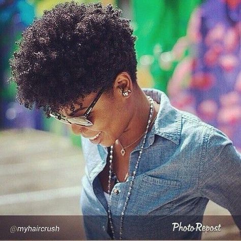 Tapered Fro Tapered Natural Hair, Natural Hair Cuts, Tapered Hair, Tapered Haircut, Haute Hair, Beautiful Natural Hair, Pelo Afro, Curly Hair Wig, 4c Hair