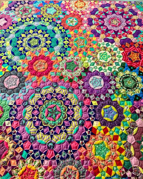 Freehand Quilting, Passacaglia Quilt, La Passacaglia Quilt, Free Spirit Fabrics, Tula Pink, Slow Stitching, Custom Quilts, Longarm Quilting, Hand Quilting