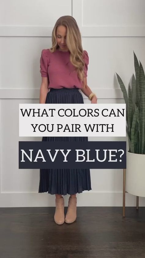 Blue Pants Outfit Women, Blue Pants Outfit, Dress Trending, Best Winter Outfits, Art Cute, Instagram Model, Midi Skirts, Fashion Mistakes, Style Mistakes