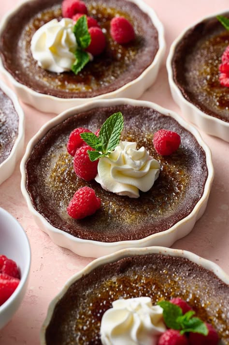 Chocolate Creme Brulee Recipe, Best Creme Brulee Recipe, Crème Brûlée Recipe, Coffee Creme Brulee, Chocolate Creme Brulee, Baker By Nature, Creme Brulee Recipe, Brulee Recipe, Chocolate Custard