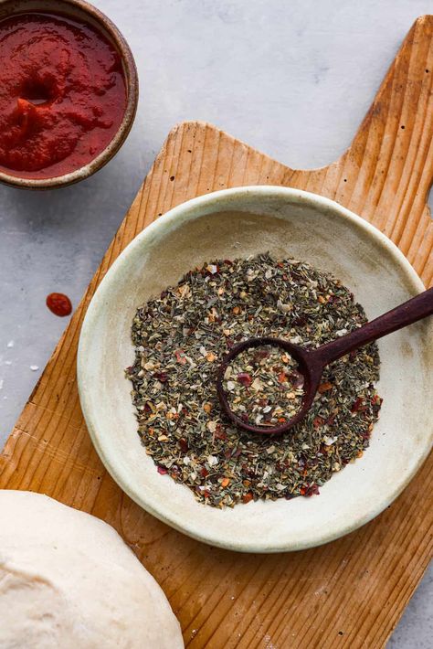 Pizza Seasoning Pizza Seasoning Recipe, 310 Recipes, Pizza Spices, Pizza Seasoning, Easy Suppers, Dry Soup Mix, Diy Foods, Spice Combinations, Pizza Appetizers