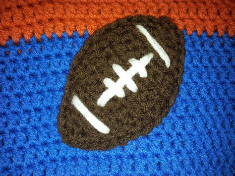 Cherishable Creations: FREE PATTERN - Football Applique http://cherishablecreations.blogspot.com/2014/01/free-pattern-football-applique.html Crochet Football Pattern, Crochet Football, Crochet Puff Flower, Crochet Applique Patterns Free, Crochet Embellishments, Applique Pattern, Crochet Flower Patterns, Crochet Applique, Applique Patterns