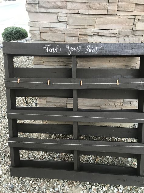 Find Your Seat pallet. Instagram #ellevintagesigns&more Find Your Seat Pallet, Pallet Find Your Seat Wedding, Pallet Seating Chart Wedding, Wedding Pallet Ideas, Winter Barn Weddings, Seating Chart Wedding Diy, Burgundy Wedding Theme, Rustic Wedding Seating, Find Your Seat