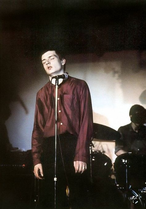 Ian Curtis, Goth Bands, Joy Division, Music Icon, Post Punk, Indie Rock, All Music, Music Stuff, New Wave