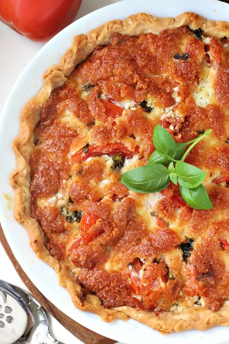 French Tomato Pie, Tomato Basil Pie Recipe, Tomato Pie Recipe Easy, Roma Tomato Recipes, Tomato Basil Pie, Pizza Combinations, Tomato Basil Tart, Basil Pie, Girls Luncheon