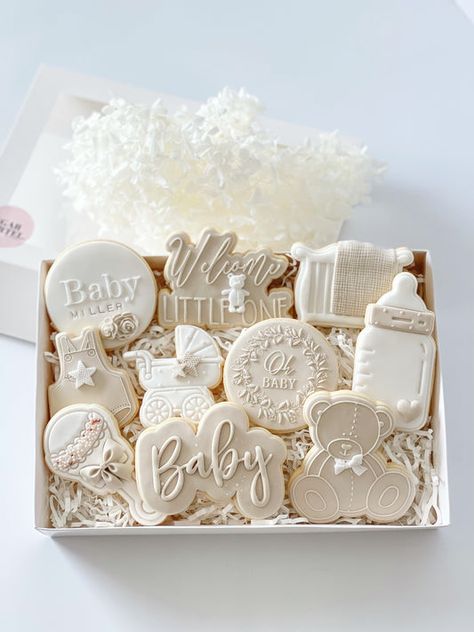 Best Sellers – Sugar Cartel Sydney Baby Shower Cookies Neutral, Fancy Baby Shower, Biscuit Decoration, Gender Reveal Cookies, Cookie Sets, Baby Shower Souvenirs, Baby Shower Announcement, Royal Iced Cookies, Idee Babyshower