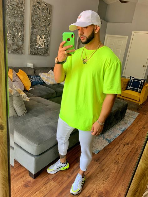 Neon Aesthetic Outfit Men, Neon Mens Outfits, Neon Outfits Men, Male Neon Outfits, Neon Green Men Outfit, Ropa Color Neon, Neon Party Outfits, Dress Outfits Party, Motto Party