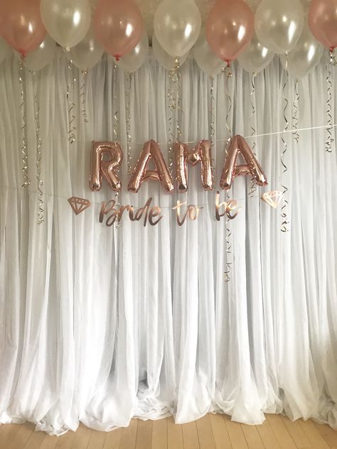 Bridal Photo Backdrop, Bach Backdrops, Hen Do Backdrop, Hens Party Ideas Themes Decoration, Bride To Be Dresses Bachelorette Parties, Bridle Shower Ideas Decorations, Bachelorette Photo Backdrop, Rose Gold Bridal Party, Bride To Be Decoration Ideas