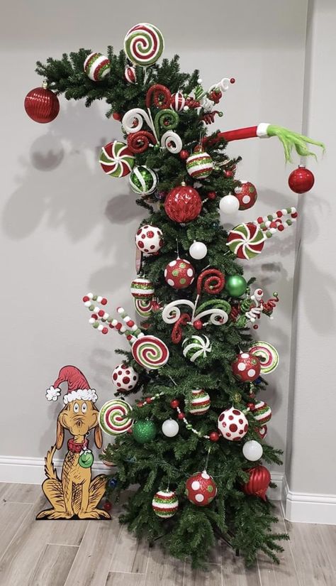 The Grinch Theme Christmas Decor, Mini Grinch Tree, Small Grinch Tree, Grinch In Christmas Tree, Simple Grinch Christmas Tree, Grinch Tree Decorations, Grinch Trees Ideas, Grinch Backdrop, Grinch Christmas Tree Ideas Themed