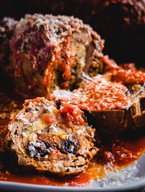 Italian Beef Braciole, Braciole Recipe Italian, Italian Beef Recipes, Beef Braciole, Braciole Recipe, Sip And Feast, Pine Nut Recipes, Sunday Sauce, Italian Comfort Food