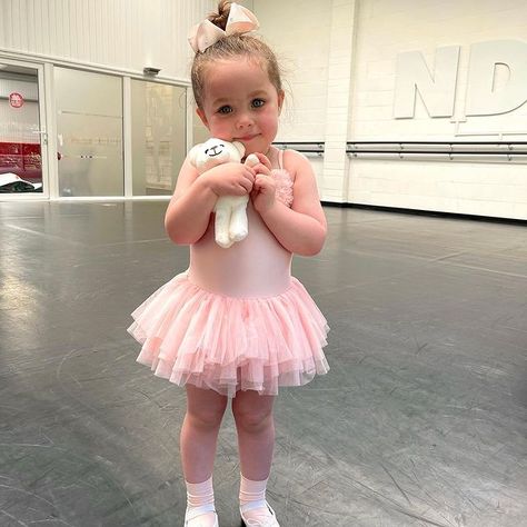 Kids Ballet, Plant Styling, Baby Ballet, I Want A Baby, Baby Ballerina, Wanting A Baby, Mick Schumacher, Ballet Kids, Future Mommy