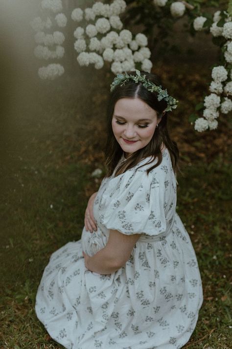 Toni Angelina Photography #cottagecore #maternity #maternityphotos Cottage Core Maternity Dress, Cottage Core Maternity Shoot, Pregnant Cottagecore, Cottagecore Maternity, Maternity Shoot In Garden, Maternity Photography Botanical Garden, Outdoor Maternity Photos, Mom Stuff, Maternity Shoot