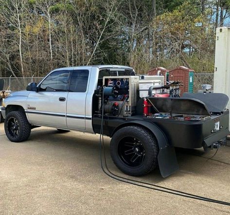 Welding Rigs Ideas, Custom Dually Flatbed Truck Beds, Welding Setup, Custom Truck Flatbeds, Rig Welder, 2nd Gen Cummins, Welding Trucks, Mobile Welding, Dodge Diesel Trucks