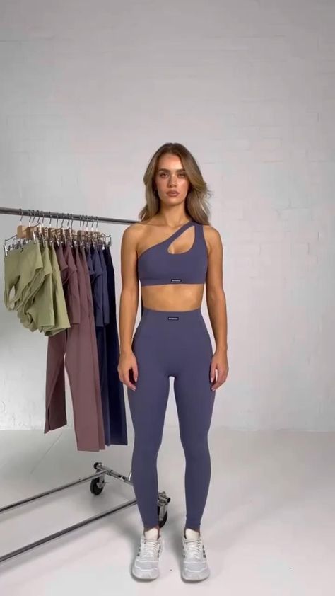 [PaidLink] 20 Most Pinned Athletic Wear Outfits Insights To Save In No Time #athleticwearoutfits Athletic Wear Outfits, Athleisure Photoshoot, Gym Fashion Women, Fitness Fashion Active Wear, Stylish Gym Outfits, Gym Outfit Ideas, Activewear Photoshoot, Modele Fitness, Gymwear Outfits