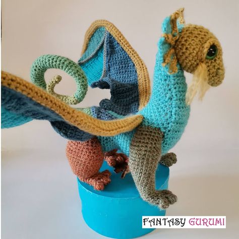 Le dragon d'automne - amigurumi au crochet - Fantasy Gurumi Summer Art Projects, Summer Art, Drake, Free Crochet Pattern, Free Crochet, Dinosaur Stuffed Animal, Art Projects, Amigurumi, Crochet Patterns