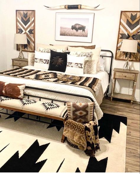 Western Room Ideas, Southwestern Bedroom, Western Bedrooms, Western Bedroom Decor, Ranch House Decor, Western Rooms, Western Bedroom, Western Home, Redecorate Bedroom