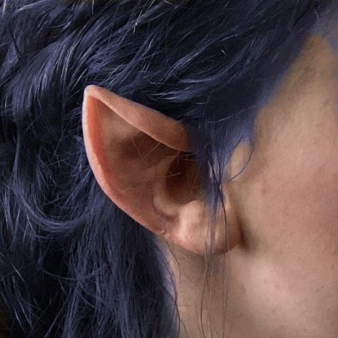 Blue Hair Aesthetic Faceless, Sea Elf Aesthetic, Calloused Hands, Dnd Aesthetic, The Stolen Heir, Writing Aesthetics, Stolen Heir, Blue Hair Aesthetic, Dark Artifices