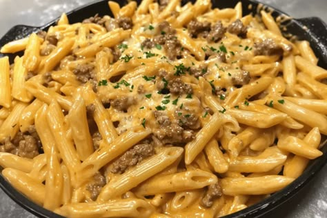 Creamy Velveeta Beef Stroganoff and Penne Pasta Creamy Velveeta Beef Stroganoff, Beef Stroganoff Sauce, Velveeta Recipes, Cheeseburger Pasta, Mac And Cheese Recipes, Beef Casseroles, Meal Plan Week, Ground Beef Stroganoff, Cooked Pasta