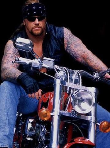 OMG my ideal man!! i don't like them too "pretty" i like rough!! :) hehe. Undertaker Wwe, Professional Wrestlers, Wwe Tna, Wrestling Stars, Wwe Legends, Wwe Wallpapers, Wwe World, Wrestling Superstars, Wrestling Wwe