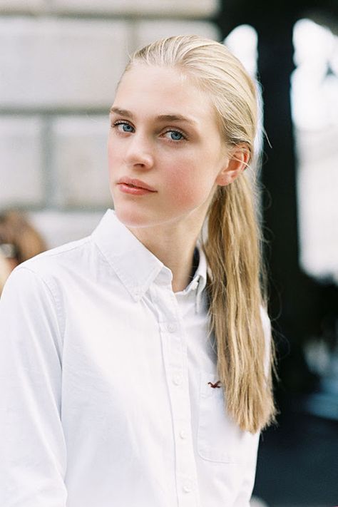 Blondish Hair, Swedish Women, Vanessa Jackman, Cool Blonde, Natural Blondes, Marie Antoinette, Beauty Inspiration, London Fashion Week, Makeup Inspiration