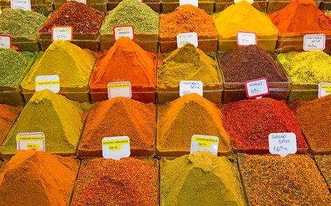 10 Most Commonly Used Spices in Turkish Cuisine Turkish Cheese, Turkish Doner, Turkish Spices, Turkey Tourism, Roasted Red Pepper Soup, Red Pepper Soup, Kebab Recipes, Dried Figs, Stuffed Pepper Soup