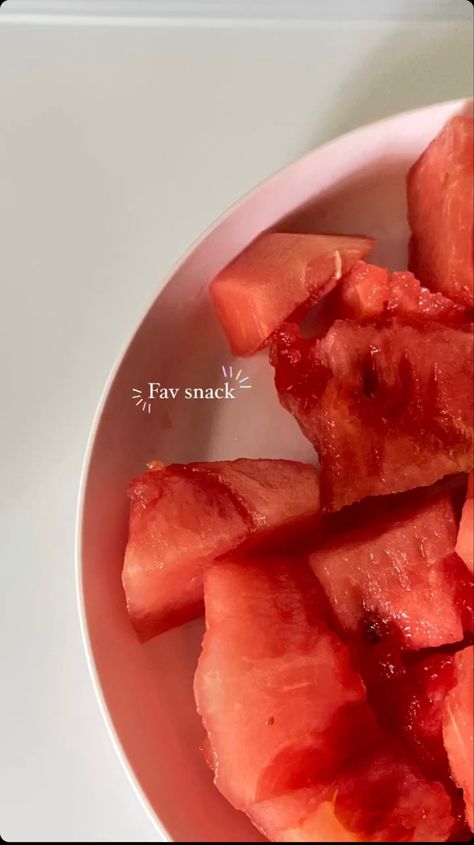 Watermelon Story Instagram, Fruits Instagram Story, Summer Watermelon Aesthetic, Summer Fruits Aesthetic, Snack Instagram Story, Insta Story Ideas Food, Insta Food Story Ideas, Aesthetic Food Instagram Story, Food Story Instagram Ideas