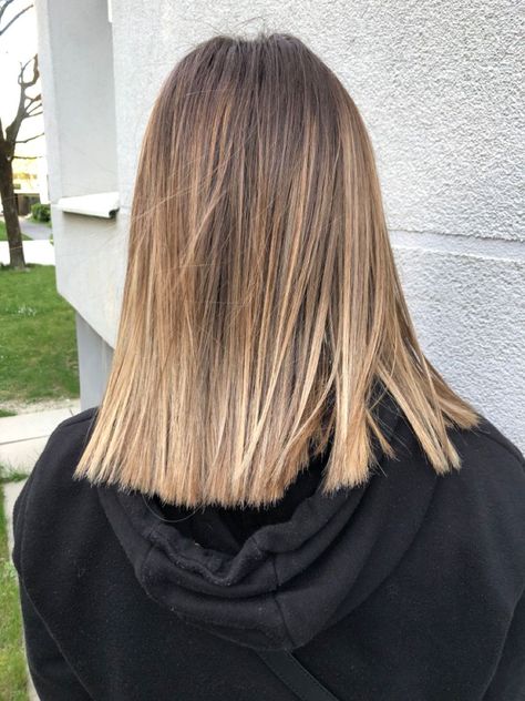 #BlondeHairGoals #BlondeTransformation #HairMakeover #BlondeBeauty #BlondeAmbition #HairInspo #BlondeBombshell #BlondeJourney #NewHairWhoDis #BlondeVibes #HairTransformation #BlondeLife #BlondeHighlights #BlondeObsessed #BlondeMagic Dark Blonde Long Bob Straight, Womens Short Straight Hair, Balayage On Mid Length Hair, Honey Blonde Balayage Brunettes Short, Balayage Hair Shoulder Length Straight, Short Brown Hair With Blonde Highlights Straight, Mid Length Blonde Hair Balayage Straight, Balayage Mid Length Hair, Mid Length Balayage Hair