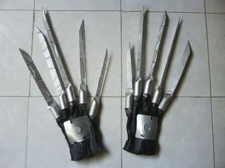 Edward Scissorhands Gloves, Edward Scissorhands Hands, Edward Scissorhands Makeup, Edward Scissorhands Halloween Costume, Edward Scissorhands Halloween, Edward Scissorhands Costume, Gloves Diy, Fashion Costume Halloween, Edward Scissorhands