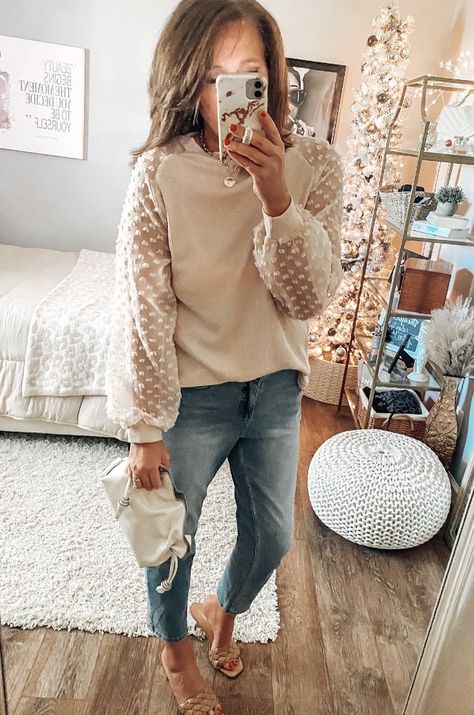 Amazon Outfit Ideas, Beverly Ennis Hoyle, Night Outfits Winter, Casual Date Night Outfit, Night Out Outfit, Hair Tutorials, Favorite Sweater, Date Outfits, Fashion Over 40