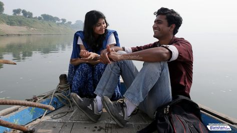 Masaan Movie, Best Bollywood Movies, Vintage Bollywood Aesthetic, Bollywood Cinema, Be With You Movie, Bollywood Couples, Movie Shots, Vintage Bollywood, Thriller Movies