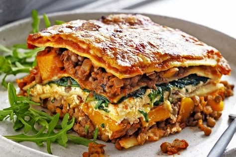 Vegetarian Lasagne, Beef Lasagne, Vegetable Lasagne, Lasagne Recipes, Vegetarian Lasagna, Healthy Vegetables, Lasagna Recipe, Vegetarian Recipes Healthy, Vegetarian Meals