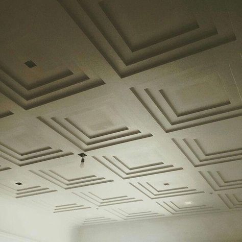 Modern Classic Ceiling, Ceiling Classic, Drawing Room Ceiling Design, Ceilings Design, Staircase Railing Design, Classic Kitchen Design, Pop Ceiling, Interior Ceiling Design, Pop False Ceiling Design