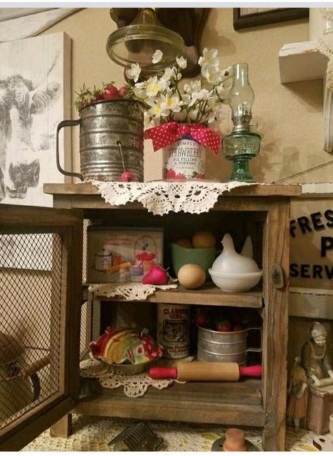 Decorating With Antiques Kitchen, How To Display Antiques In Your Home, Primitive Decorating Country Kitchens, Vintage Kitchen Display, Old Farmhouses, Fall Kitchen Decor Ideas, Antique Kitchen Utensils, Pumpkin Spice Everything Nice, Antique Kitchen Decor