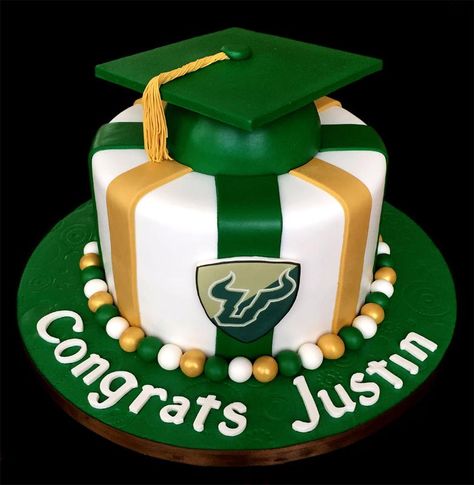 Green Graduation Cake Ideas, Graduation Cake Green And Gold, Usf Graduation Party, Green And Gold Graduation Cake, Green And Gold Graduation Party Ideas, Green And Gold Graduation, Usf Graduation, Baylor Graduation, Easy Graduation Party Food