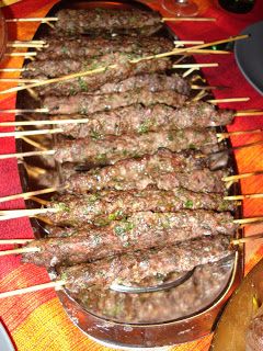 Syrian Recipes, Egyptian Recipes, Greek Taverna, North African Food, Barbecue Recipe, Egypt Style, Kofta Recipe, Syrian Food, Middle East Recipes