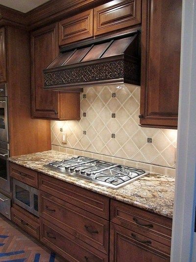 Microwave Hidden, Mushroom Carpet, Kitchen Hood Vent, Copper Kitchen Hood, Hood Range, Colonial Kitchens, Green Kitchens, Stove Vent, Trendy Farmhouse Kitchen