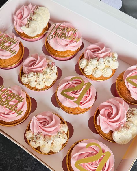 Pretty in pink - beautiful buttercream cupcakes for a special 21st birthday! . . . #lumibakes #21stbirthdaycupcakes #pinkbuttercreamcupcakes #buttercreamcupcakes #cakesinaltonhampshire #hampshirecupcakes #surreycupcakes 21st Cupcake Ideas, 21st Cupcakes, 21st Birthday Cookies, Birthday Cupcakes For Women, 30th Birthday Cupcakes, 21st Birthday Cupcakes, Buttercream Cupcakes, Nice Food, Easy To Make Desserts