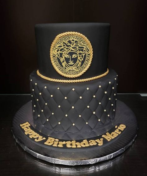 Versace Decoration Party, Versace Cake For Men, Versace Birthday Cake, Buchona Party Theme, Buchón Party, Versace Cake, Versace Party, Black And Gold Birthday Cake, Birthday Cake For Women Elegant