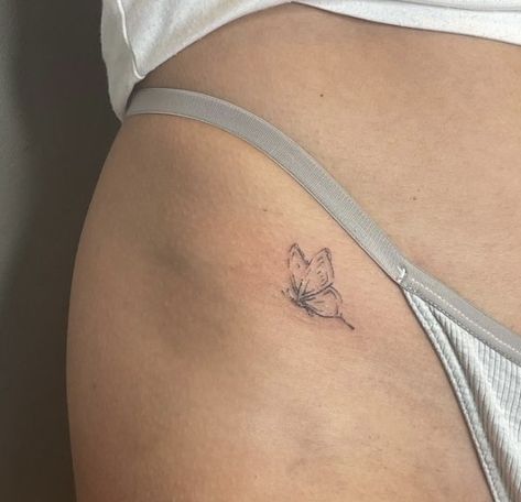 Above Hip Bone Tattoo, Flower Tramp Stamp, Hip Bone Tattoo, Bday Tattoo, Tattoo On Hip Bone, Minimalistic Tattoos, Bone Tattoo, Hip Bone, Cute Tats