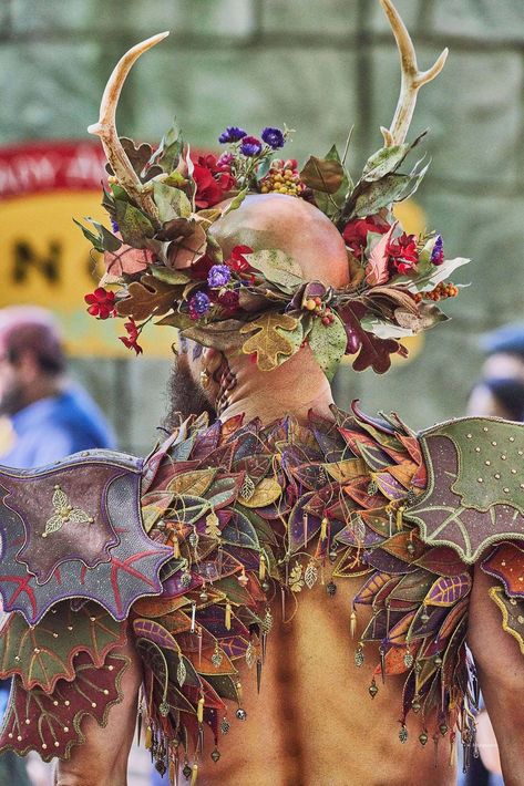 Oberon by T. Stacy, New York Renaissance Faire. Mens Fairy Costume, Beltane Costume, Fairy Costume Men, Male Fairy Costume, Nature Fairy Costume, Midsummer Fairies, Costume Fleur, Forest Fairy Costume, Fairy Clothing